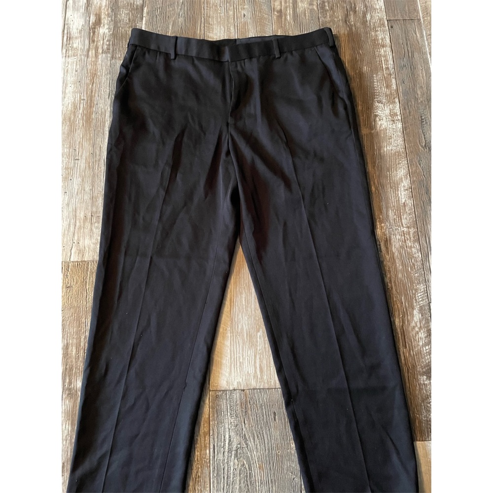 Van Heusen Traveler Straight Fit Black Pants